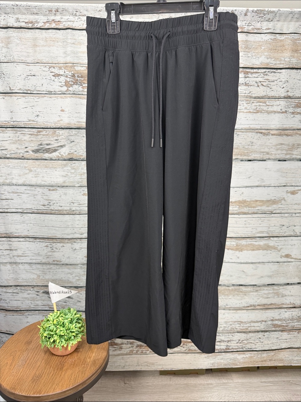 Athleta Black Wide-Leg Drawstring Performance Pants size 2